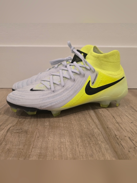 NIKE PHANTOM LUNA 2 ELITE FG SOCCER CLEATS